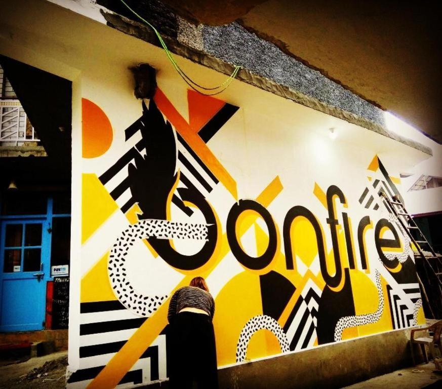 Bonfire Hostels Rishikesh Exterior photo