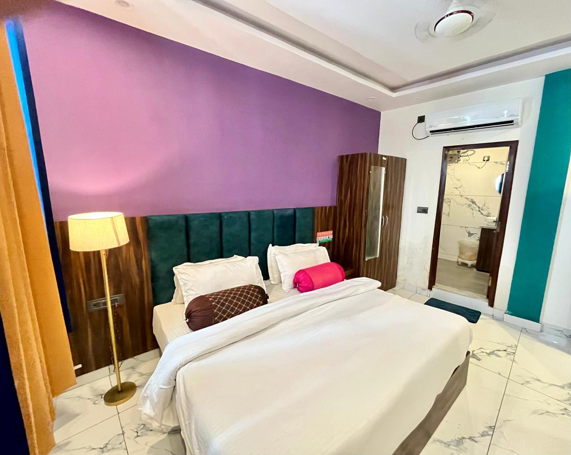 Bonfire Hostels Rishikesh Exterior photo
